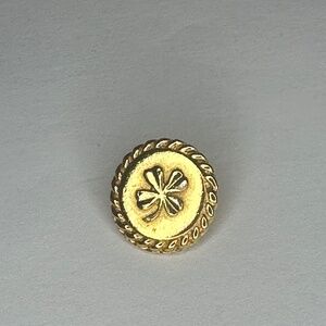 AUTHENTIC AND ICONIC CHANEL GOLD COLORED CLOVER BUTTONS